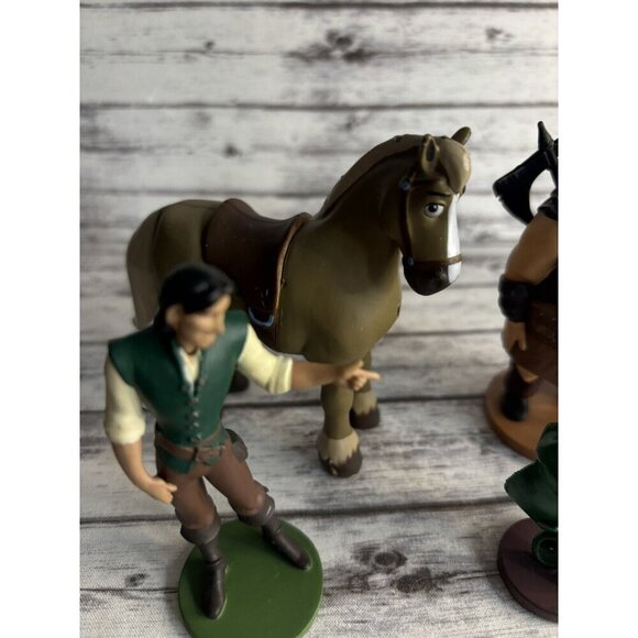 Disney Tangled Rapunzel PVC Plastic Figurines Cake Toppers Toys Lot Of 5 - Picture 2 of 11